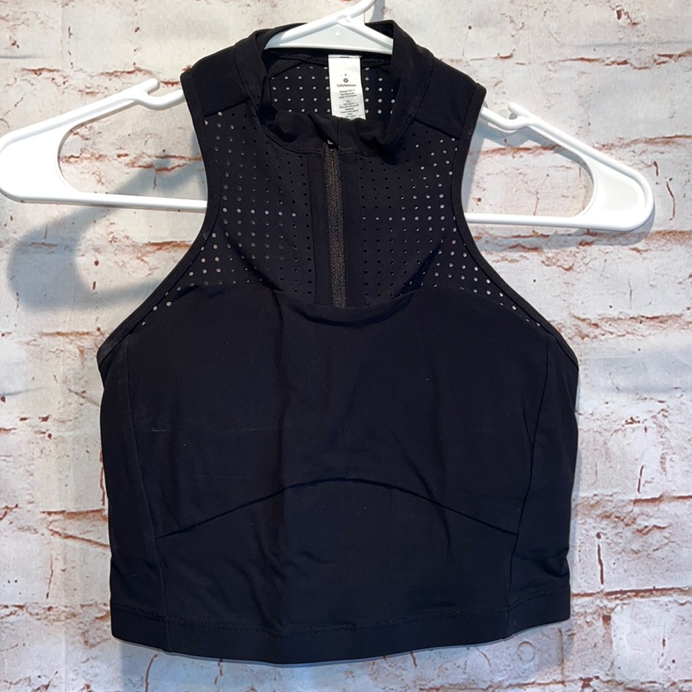 Lululemon high neck pullover sports bra zipper front padded Unleash Strength 4